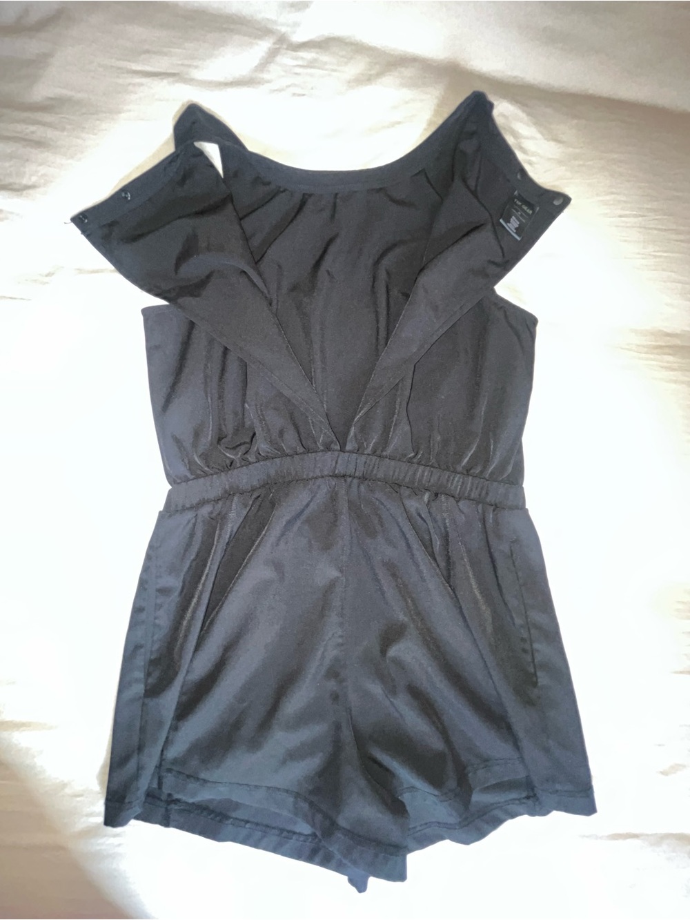 2 piece Bundle Tek Gear Sleeveless Rompers in Black & Green Women’s Size Medium - Picture 8 of 16
